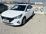 Hyundai Accent 2021 года за 8 490 000 тг. в Рудный – фото 2