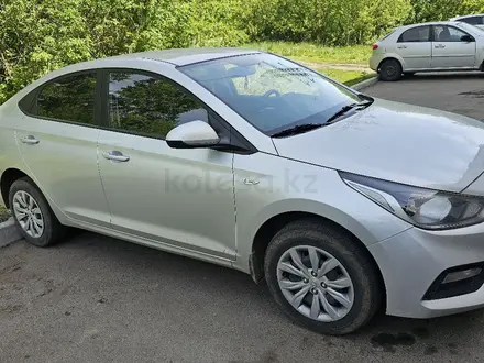 Hyundai Accent 2019 года за 7 500 000 тг. в Усть-Каменогорск – фото 3