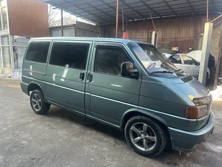 Volkswagen Transporter 1995 года за 2 390 000 тг. в Алматы