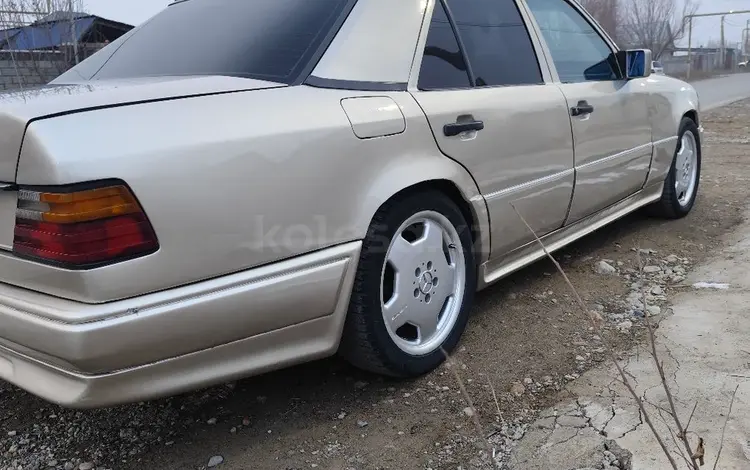 Mercedes-Benz E 260 1988 года за 850 000 тг. в Жаркент