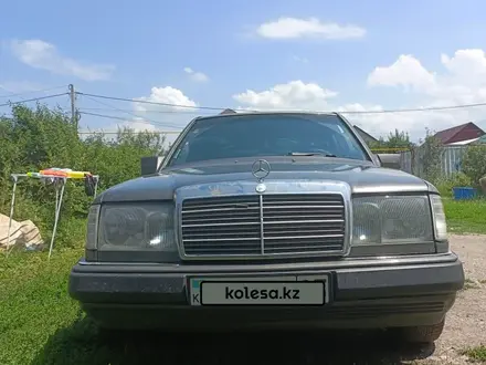 Mercedes-Benz E 230 1991 года за 1 830 000 тг. в Алматы – фото 12