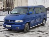 Volkswagen Multivan 2000 годаfor9 000 000 тг. в Астана