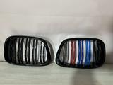 Решетка — BMW E39 2002-2004 M-Kaүшін16 000 тг. в Алматы