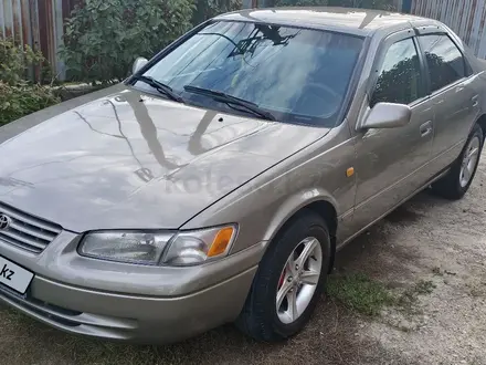 Toyota Camry 1998 года за 3 888 888 тг. в Алматы