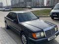 Mercedes-Benz E 200 1993 годаfor3 000 000 тг. в Шымкент