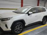 Toyota RAV4 2022 года за 17 299 990 тг. в Алматы – фото 3
