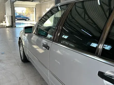 Mercedes-Benz S 320 1998 года за 5 000 000 тг. в Жанаозен – фото 41