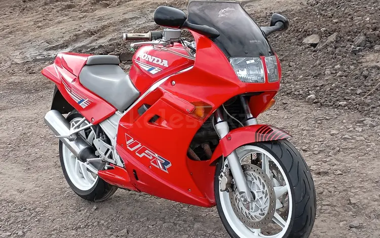 Honda  VFR 750 1990 года за 1 300 000 тг. в Караганда