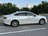 Chevrolet Malibu 2016 года за 7 500 000 тг. в Шымкент – фото 5
