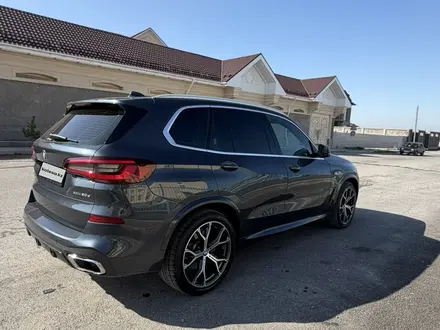 BMW X5 2022 года за 42 800 000 тг. в Шымкент – фото 11