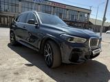 BMW X5 2022 года за 42 800 000 тг. в Шымкент