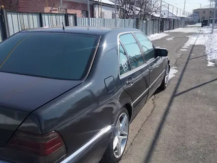 Mercedes-Benz S 320 1995 года за 3 900 000 тг. в Талдыкорган – фото 12