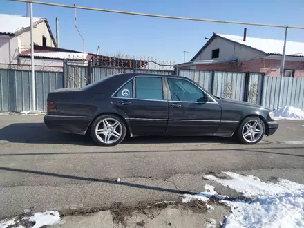 Mercedes-Benz S 320 1995 года за 3 900 000 тг. в Талдыкорган – фото 3