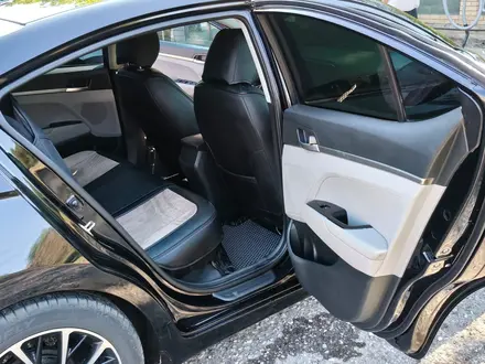 Hyundai Elantra 2019 года за 6 999 999 тг. в Актобе – фото 9