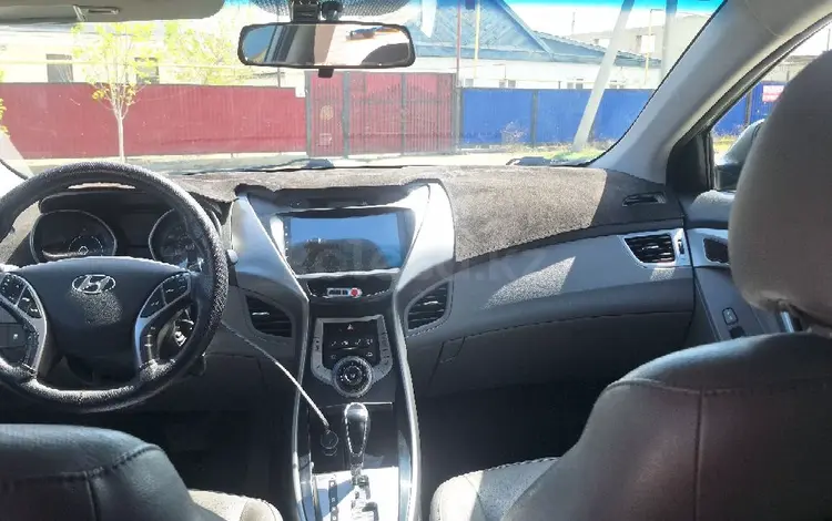 Hyundai Elantra 2012 года за 5 700 000 тг. в Атырау