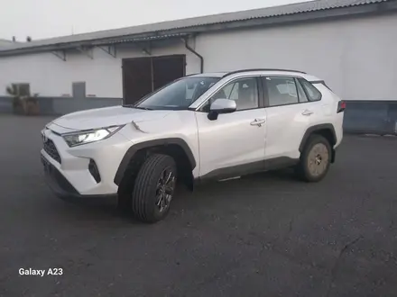 Toyota RAV4 2022 года за 16 600 000 тг. в Петропавловск – фото 13