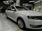 Skoda Rapid 2017 года за 6 500 000 тг. в Семей – фото 4