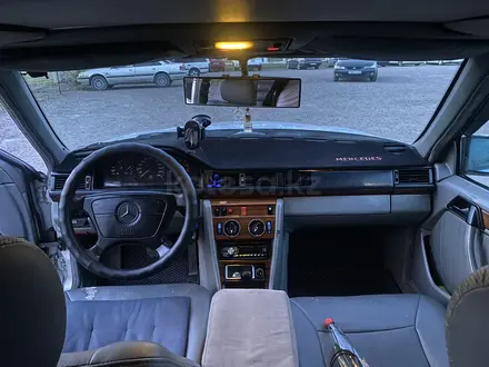 Mercedes-Benz E 280 1992 года за 2 000 000 тг. в Жаркент – фото 7