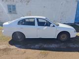 Skoda Octavia 2003 года за 900 000 тг. в Дарьинское – фото 2