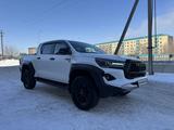 Toyota Hilux 2024 года за 32 000 000 тг. в Актобе