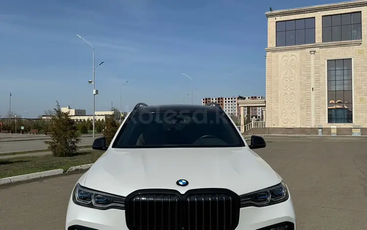 BMW X7 2021 годаүшін48 000 000 тг. в Уральск