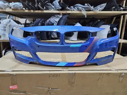 Передний бампер М-пакет BMW F30 за 1 000 тг. в Алматы