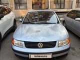 Volkswagen Passat 1998 годаүшін1 090 000 тг. в Алматы