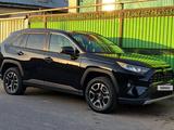 Toyota RAV4 2020 года за 12 900 000 тг. в Алматы
