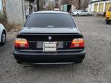 BMW 528 1999 года за 4 500 000 тг. в Караганда – фото 2