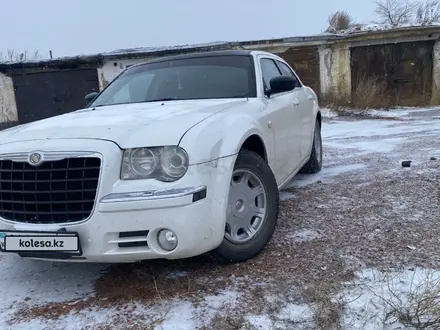 Chrysler 300C 2006 года за 4 500 000 тг. в Караганда – фото 2