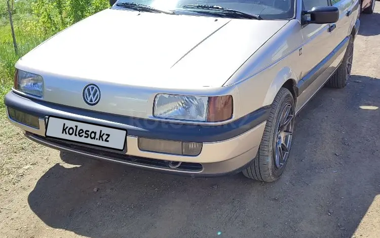 Volkswagen Passat 1989 годаүшін2 200 000 тг. в Уральск