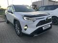 Toyota RAV4 2020 годаүшін18 300 000 тг. в Уральск – фото 2