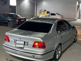 BMW 528 1997 года за 1 600 000 тг. в Астана – фото 2