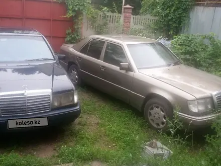 Mercedes-Benz E 230 1991 года за 1 200 000 тг. в Алматы