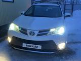 Toyota RAV4 2014 годаүшін10 500 000 тг. в Актобе