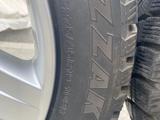 Зимняя резина с дисками, комплект 4 штуки на Bentley (Бэнтли) за 600 000 тг. в Алматы