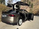 Tesla Model X 2016 года за 16 500 000 тг. в Алматы – фото 4