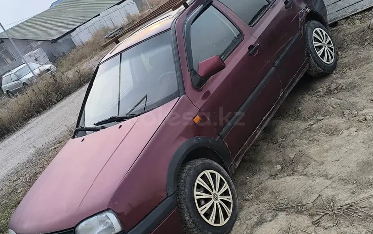 Volkswagen Golf 1992 года за 550 000 тг. в Алматы