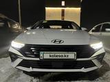 Hyundai Elantra 2024 года за 8 750 000 тг. в Астана – фото 3