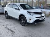 Toyota RAV4 2016 года за 13 500 000 тг. в Алматы – фото 3