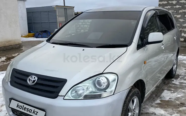 Toyota Ipsum 2002 годаfor3 300 000 тг. в Атырау