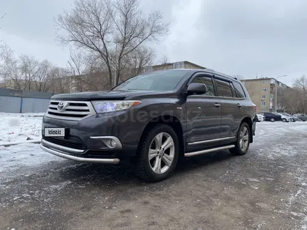 Toyota Highlander 2011 года за 11 850 000 тг. в Астана