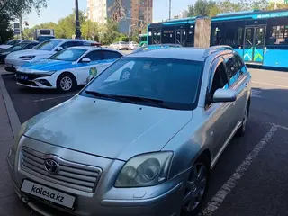 Toyota Avensis, 2004