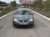 Volkswagen Jetta 2007 года за 2 750 000 тг. в Караганда – фото 2