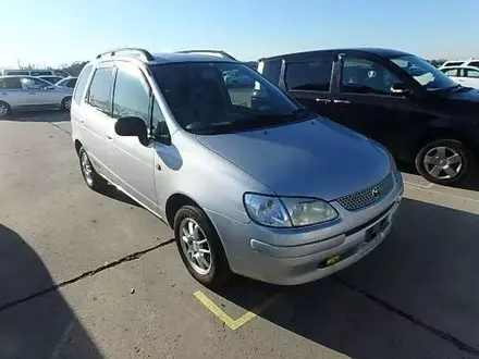 Toyota Corolla Verso 1999 года за 310 000 тг. в Астана