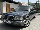 Mercedes-Benz E 280 1994 годаүшін2 800 000 тг. в Алматы