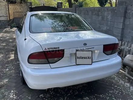 Mitsubishi Galant 1997 года за 1 000 000 тг. в Алматы – фото 2