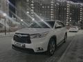 Toyota Highlander 2016 годаfor13 000 000 тг. в Актау