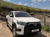 Toyota Hilux 2015 года за 14 000 000 тг. в Усть-Каменогорск – фото 2