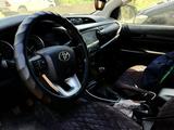 Toyota Hilux 2015 года за 14 000 000 тг. в Усть-Каменогорск – фото 5